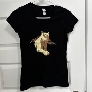 Mountain Lion (Cougar) Foundation v-neck t-shirt size small